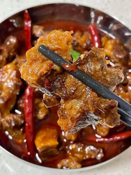 牛腩怎么炖才软烂入味_牛腩的家常做法步骤