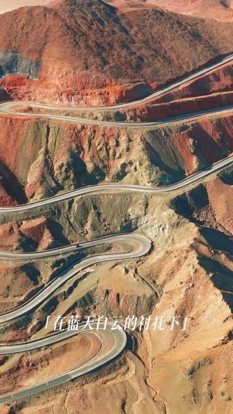 蜿蜒曲折是什么意思_蜿蜒曲折的用法有哪些