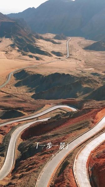 蜿蜒曲折是什么意思_蜿蜒曲折的用法有哪些