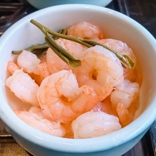 龙井虾仁怎么做_正宗龙井虾仁做法步骤