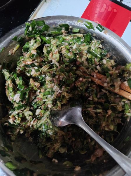 韭菜包子怎么和面_韭菜包子馅怎么调