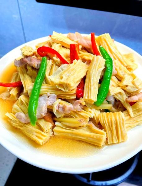 腐竹炒肉怎么做_腐竹炒肉先泡还是先焯水