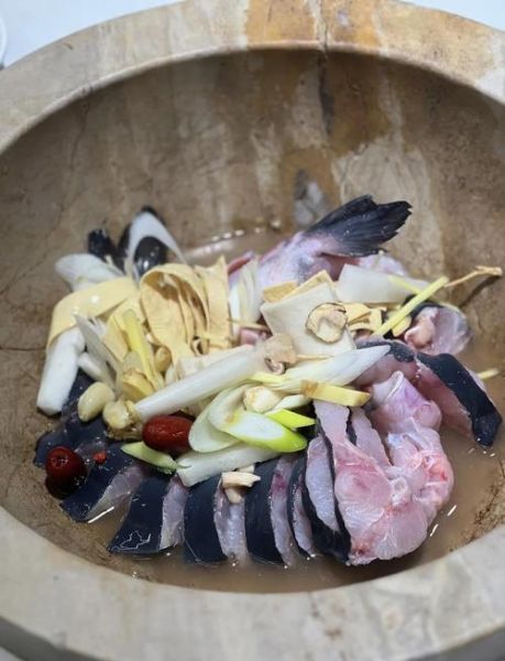 江团鱼怎么做好吃_清蒸江团鱼的家常做法