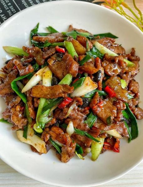 炒肉的家常做法_炒肉怎么炒才嫩