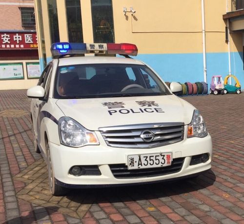 警车补充词语有哪些_警车补充词语怎么写