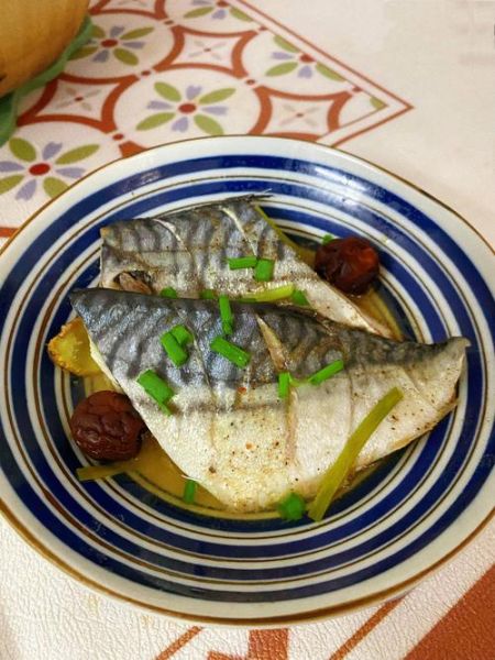 青花鱼怎么做好吃_清蒸青花鱼做法