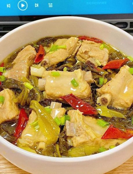 酸菜炖排骨怎么做_酸菜炖排骨最正宗的做法