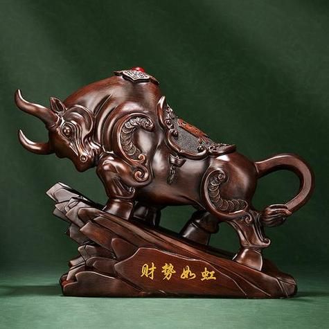 梦到公牛是什么意思_梦见公牛攻击我怎么办