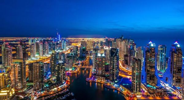 梦到爬屋顶是什么意思_梦到爬屋顶好不好