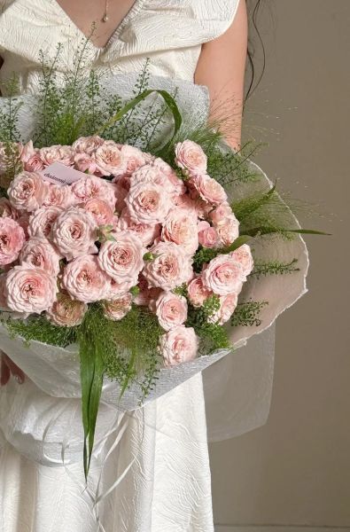 梦到送花是什么意思_梦见送花给异性代表什么