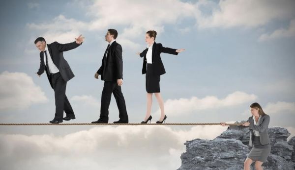 梦到换领导预示什么_梦见新上司好不好