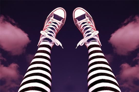 梦到穿了两只不一样的鞋子_代表什么