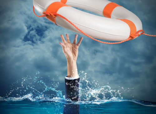 梦到跳进水里是什么意思_梦见自己跳水预示什么