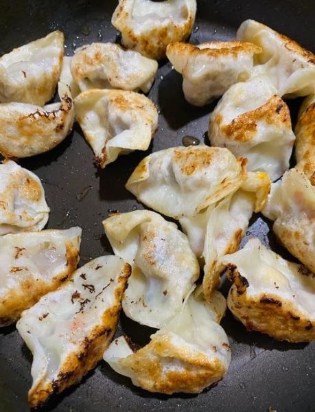 梦到煎饺子是什么意思_梦见煎饺子好不好