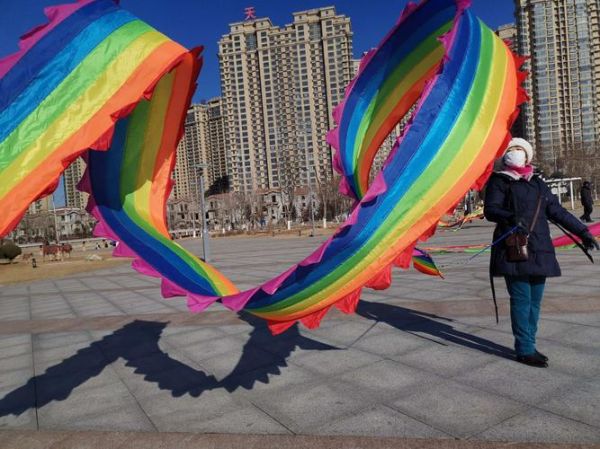 梦到彩带是什么意思_彩带梦境预示什么