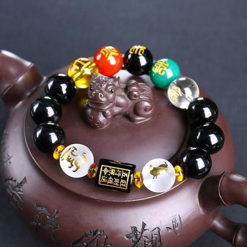 属虎的和什么属相六合_六合贵人是谁