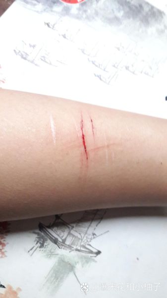 梦到受刀伤是什么意思_梦见被刀刺伤预示什么